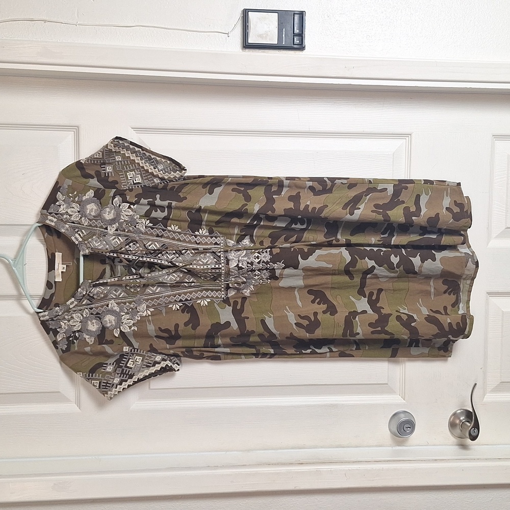 Embroidered Camo Dress Andree by Unit Short Sleeve Green Size Medium